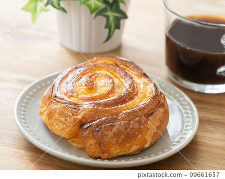 danish and hot coffee 99661657