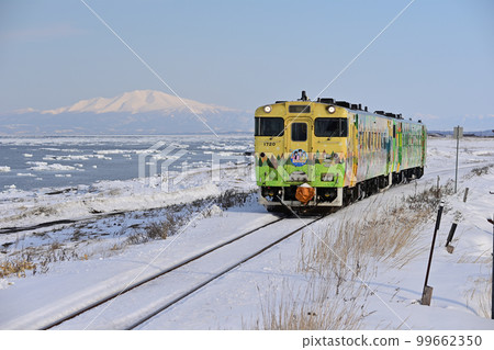 Senmo Main Line Shimbetsu - Hamakoshimizu JR Hokkaido Kiha 40-1720 (Asahikawa) Dohoku Blessings of Frift Ice Ryuhyo Monogatari 流冰物語 99662350