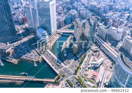 Cityscape of Yokohama in Japan View of skyduck buses running on the water. Sakuragicho Station on the right side of the screen Cityscape of Yokohama in Japan View of skyduck buses running on the water. Sakuragicho Station on the right side of the screen 99662412