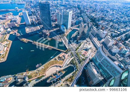 Cityscape of Yokohama in Japan View of skyduck bus and Nippon Maru on land. Sakuragicho Station on the right side of the screen Cityscape of Yokohama in Japan View of skyduck bus and Nippon Maru on land. Sakuragicho Station on the right side of the screen 99663106