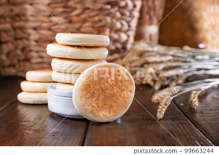 tigelle or crescentine homemade,an Italian food typical of the area of Modena.Thin round breads from 99663244