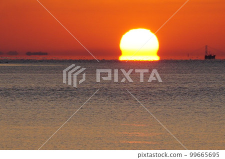 日出早晨的太陽 日出早晨的太陽 99665695