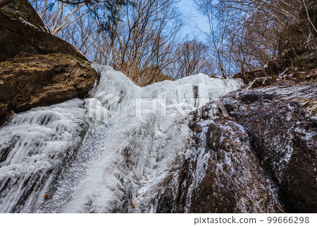 [Ana Shimizu Falls] Ice Explosion [Maji Village, Higashi-Chikuma-gun] 99666298