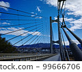 秩父公園橋和藍天 99666706