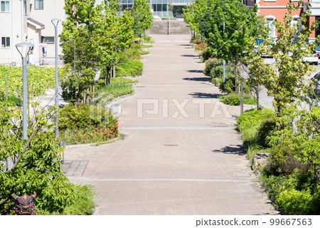 [太田川站]通往學校的廣場風景 99667563