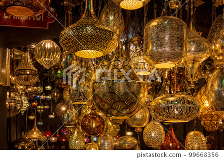 Turkish lanterns hanging in store on market 99668356