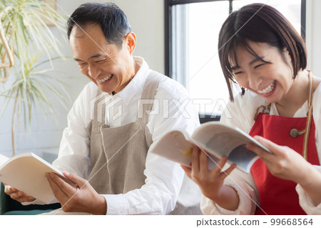 Men and women who go to cooking class Men and women who go to cooking class 99668564