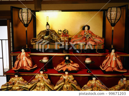 Scenery with hina dolls 99671203