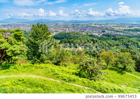 Kasugayama Castle Ruins in Niigata ~ Naoetsu seen from the mountainside ~ 99673453