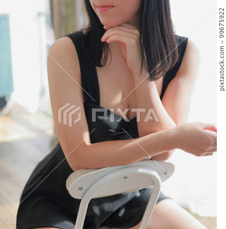 苗條的美女,黑色服裝的男性治療師 #05 苗條的美女,黑色服裝的男性治療師 #05 99675922