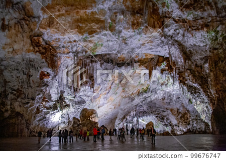 Post Inna cave Post Inna cave 99676747