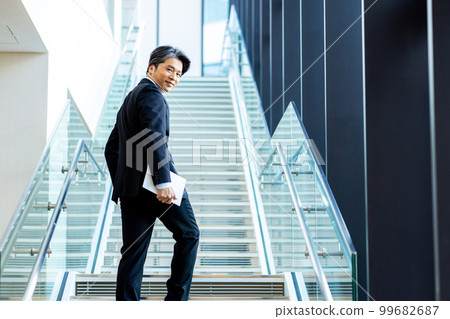 Middle businessman image shooting cooperation: LINK FOREST 99682687