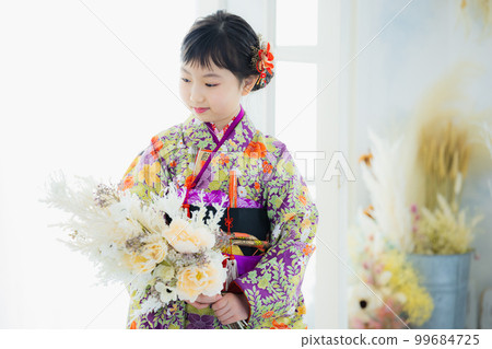 Kimono girl 99684725