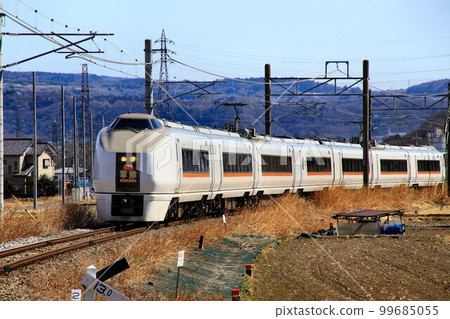 To Kusatsu Onsen ... Hot spring limited express "Kusatsu" 651 series 1000 series To Kusatsu Onsen ... Hot spring limited express "Kusatsu" 651 series 1000 series 99685055