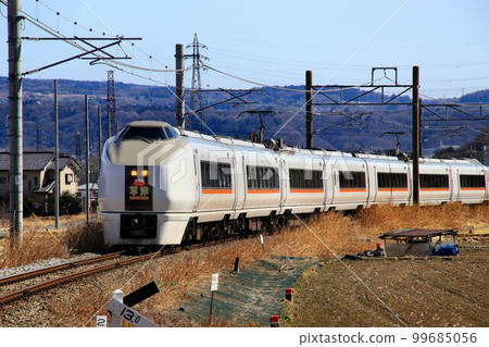 To Kusatsu Onsen ... Hot spring limited express "Kusatsu" 651 series 1000 series To Kusatsu Onsen ... Hot spring limited express "Kusatsu" 651 series 1000 series 99685056