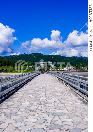 Yayoi Bridge connecting mainland Kyushu and Aoshima (Miyazaki City, Miyazaki Prefecture) 99685328