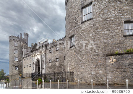 Kilkenny Castle, Ireland Kilkenny Castle, Ireland 99686760