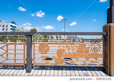 [Tonobashi Bridge] A railing where you can feel the history 99690108