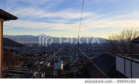 Evening sky and Mt. Fuji 99694166