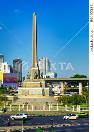 Victory monument to Franco-Thai war, Bangkok, Thailand, on sunny day. Victory monument to Franco-Thai war, Bangkok, Thailand, on sunny day. 99695528