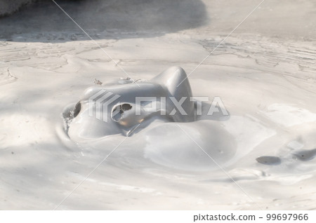 Earth art? Beppu Priest Hell 99697966