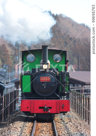 "Apt-kun", a railway in the park that runs through Usui Pass Railway Culture Village in Gunma Prefecture_Photographed on February 25, 2023 99698765