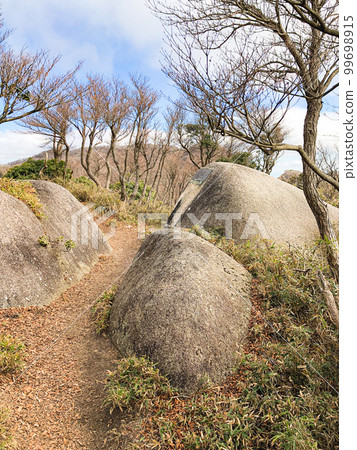 攀登鈴鹿七山的釋迦岳 貓嶽山頂 99698915