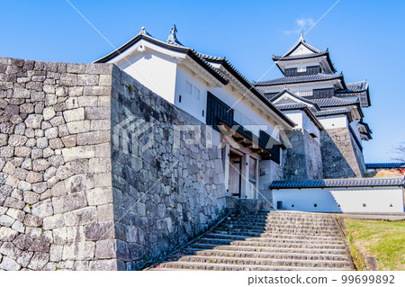 Komine Castle, Fukushima Prefecture - Front Gate and Three-storied Turret 99699892