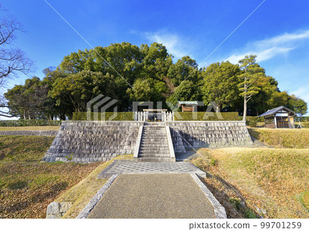 推古天皇陵(大阪府南河內郡太子町) 推古天皇陵(大阪府南河內郡太子町) 99701259