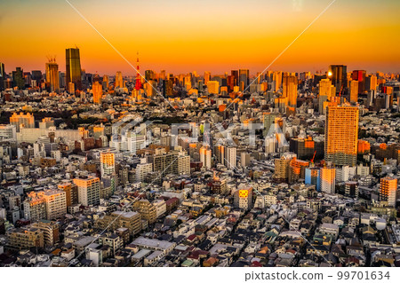 青森的田園風光 99701634