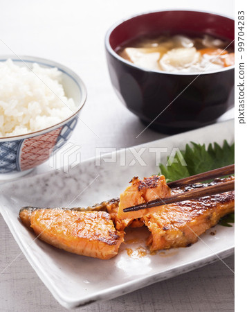 Salmon's Saikyo grill Salmon's Saikyo grill 99704283