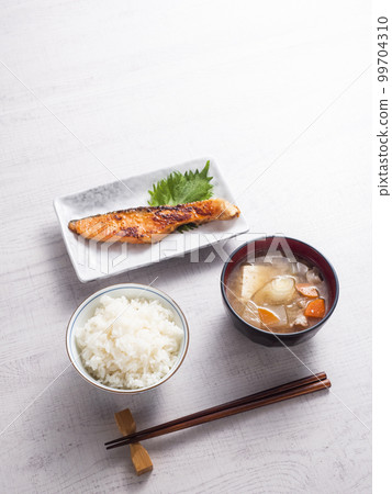 Saikyo-yaki salmon with rice and pork miso soup Saikyo-yaki salmon with rice and pork miso soup 99704310