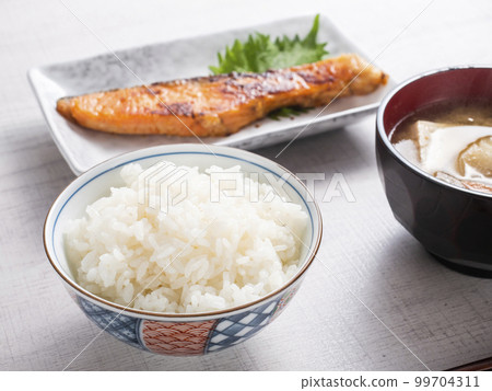 Saikyo-yaki salmon with rice and pork miso soup Saikyo-yaki salmon with rice and pork miso soup 99704311