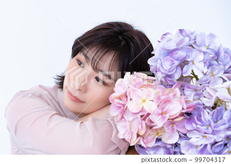 短鮑勃的女士 99704317