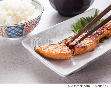 Saikyo-yaki salmon with rice and pork miso soup 99704347