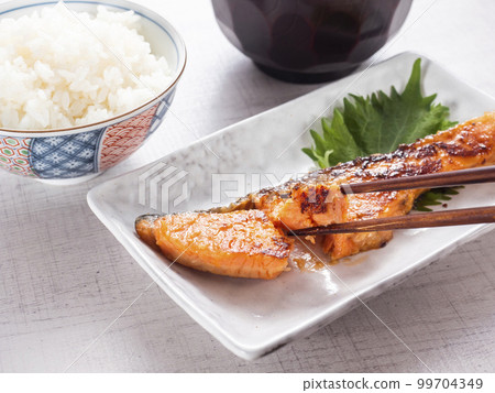 Saikyo-yaki salmon with rice and pork miso soup 99704349