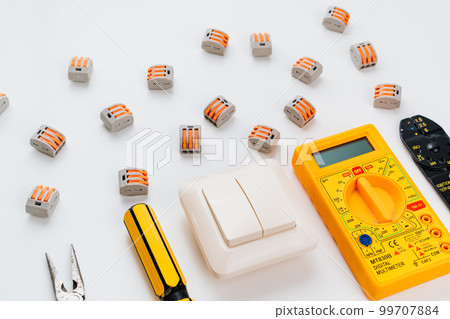 Stripper, Pliers, Multimeter, switch, Connecting terminal and Screwdriver 99707884