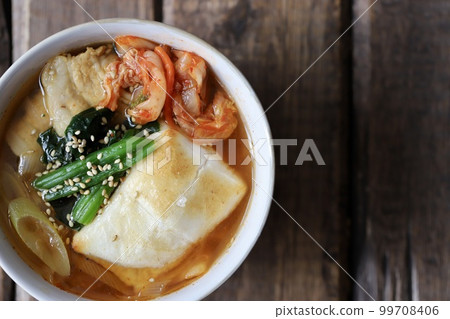 A variation on leftover rice cakes: Pork and Kimchi Zouni 99708406