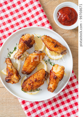 fried lemon pepper chicken wings 99708671