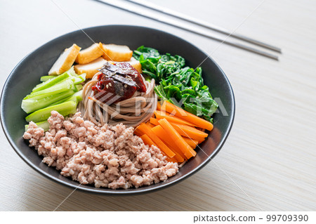 Korean spicy cold noodles 99709390