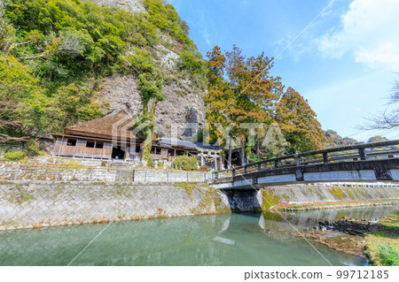 冬天的三鈴神社和天年寺,大分縣豐後高田市 冬天的三鈴神社和天年寺,大分縣豐後高田市 99712185