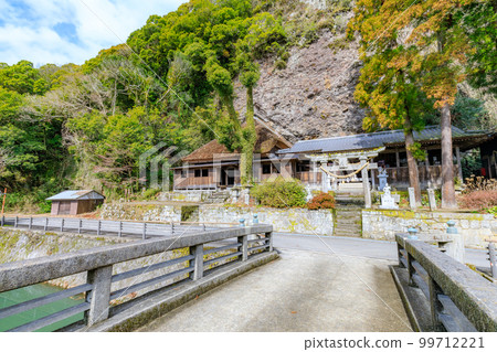 冬天的三鈴神社和天年寺,大分縣豐後高田市 冬天的三鈴神社和天年寺,大分縣豐後高田市 99712221