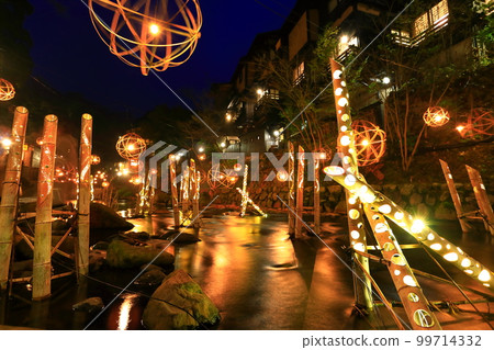 [Kumamoto Prefecture] Kurokawa Onsen's hot water lights in winter 99714332