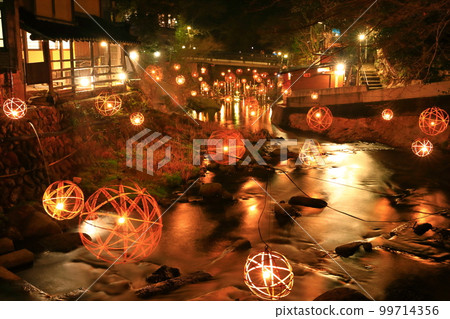 [Kumamoto Prefecture] Kurokawa Onsen's hot water lights in winter 99714356