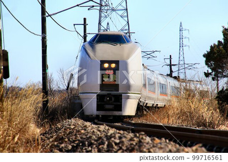 To Kusatsu Onsen ... Hot spring limited express "Kusatsu" 651 series 1000 series To Kusatsu Onsen ... Hot spring limited express "Kusatsu" 651 series 1000 series 99716561