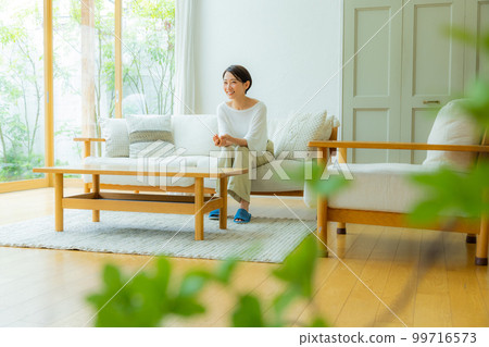 活著的女士 活著的女士 99716573