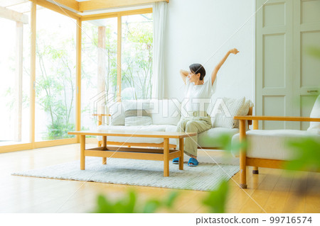 Living ladies 99716574