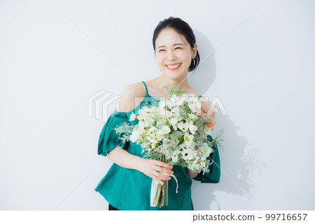 一束的女人 99716657