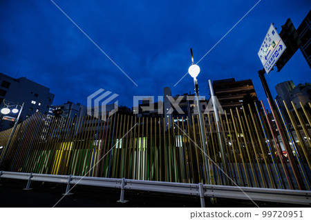 Okubo Park at night 99720951