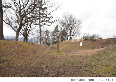 Kiriyama Castle [Tsu City, Mie Prefecture] 99723103